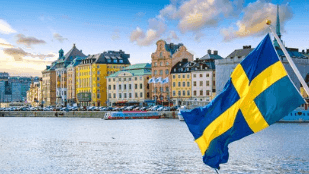 Spela pa svenska casinon bild på Stockholm svensk flagga