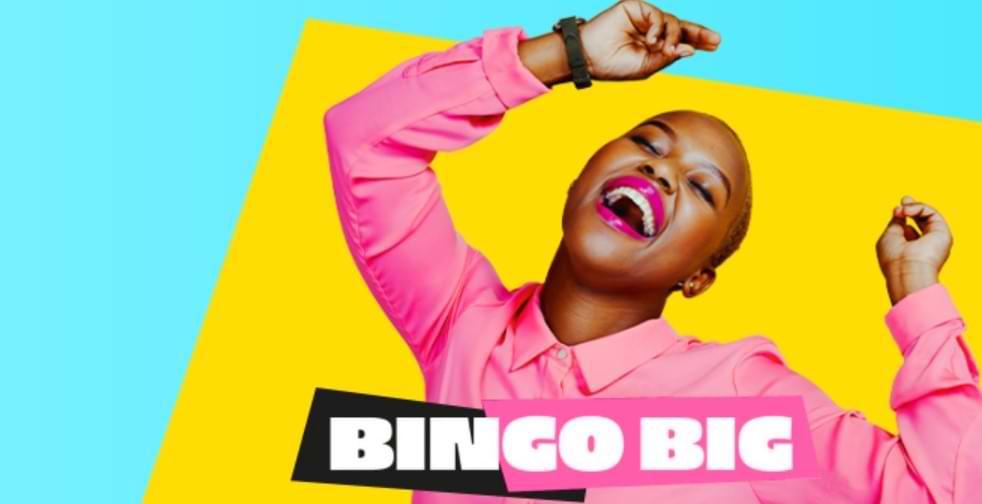 tjej i rosa skjorta med gul o bla bakgrund text bingo Big - lottoland recension Sverige
